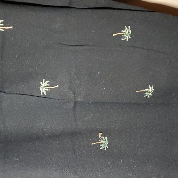 Briggs New York Cropped Pants - Picture 3 of 6